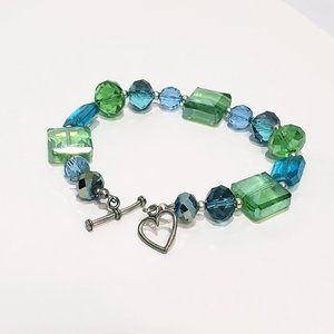 Green & Blue Glass Plastic Toggle Heart Bracelet 8" Square Round